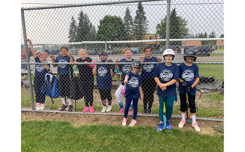 Cheering on their teammates!